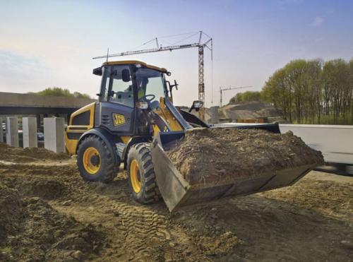 2025 JCB 407-T4