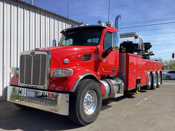 PETERBILT 567