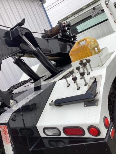 FREIGHTLINER BUSINESS CLASS M2 106