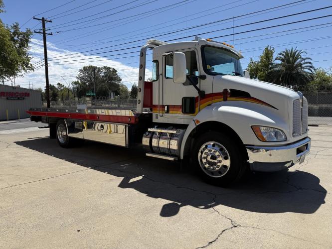 KENWORTH T270