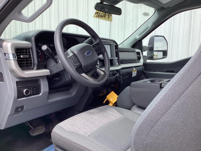 FORD F550 XLT