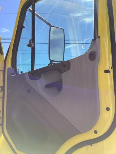 FREIGHTLINER BUSINESS CLASS M2 106