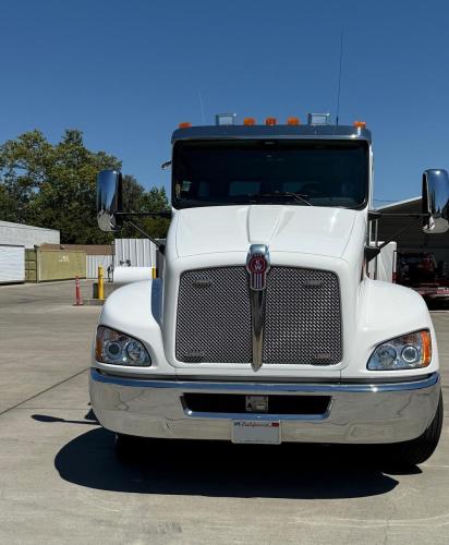 KENWORTH T270