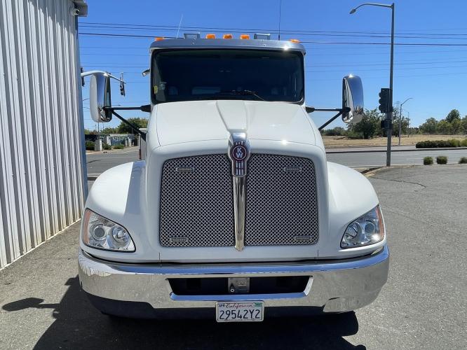 KENWORTH T270