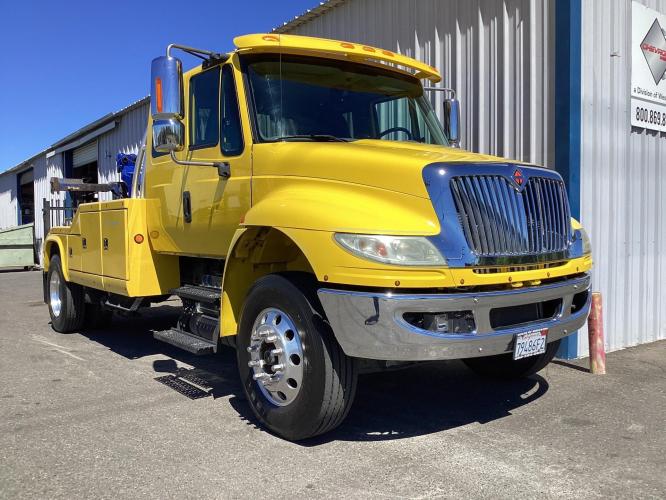 INTERNATIONAL DURASTAR 4300