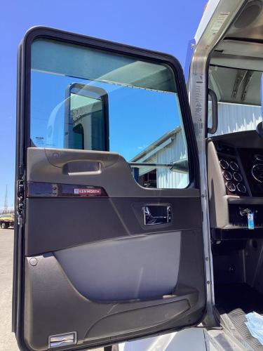 KENWORTH T270