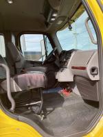 FREIGHTLINER BUSINESS CLASS M2 106