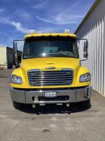 FREIGHTLINER BUSINESS CLASS M2 106