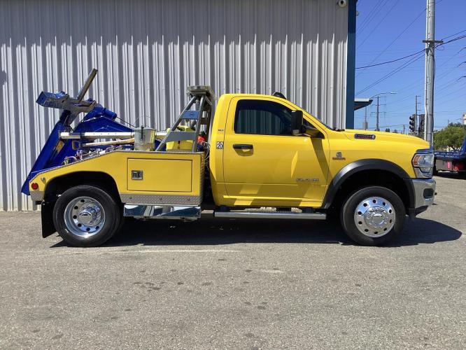 RAM 5500 SLT