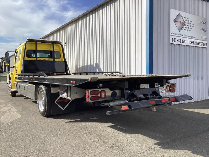 FREIGHTLINER BUSINESS CLASS M2 106