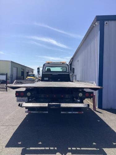 FREIGHTLINER BUSINESS CLASS M2 106