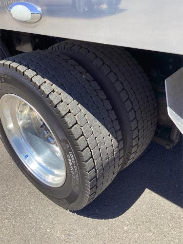 FREIGHTLINER BUSINESS CLASS M2 106