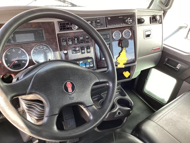 KENWORTH T270