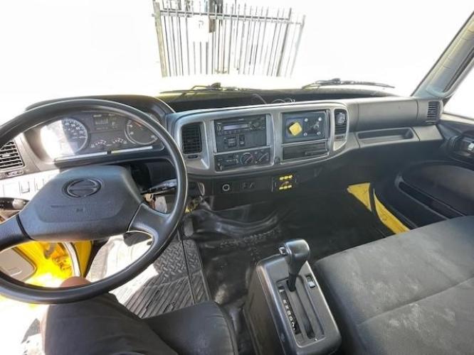 HINO 258ALP