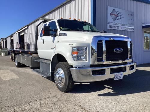 2017 FORD F650 XLT SD