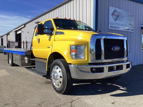 2019 FORD F750 XLT