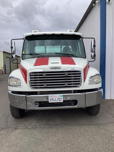 FREIGHTLINER BUSINESS CLASS M2 106