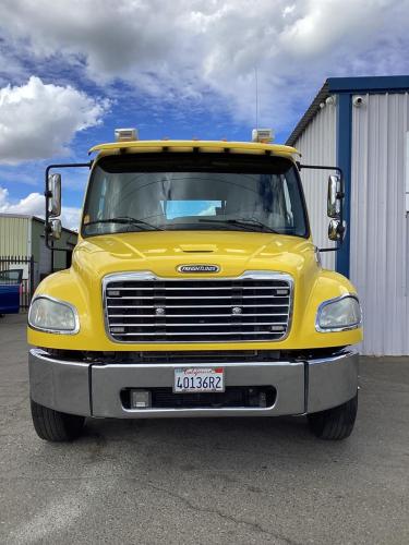 FREIGHTLINER BUSINESS CLASS M2 106