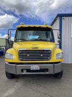 FREIGHTLINER BUSINESS CLASS M2 106