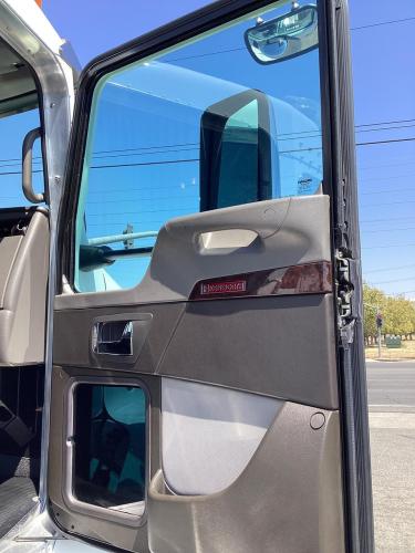 KENWORTH T270
