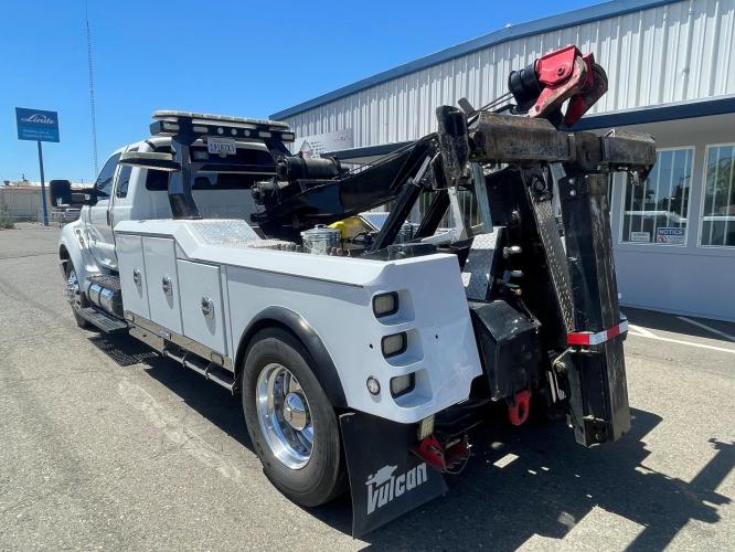 FORD F750 XLT SD