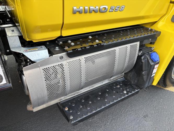 HINO 258ALP