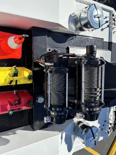 FREIGHTLINER BUSINESS CLASS M2 106 PLUS