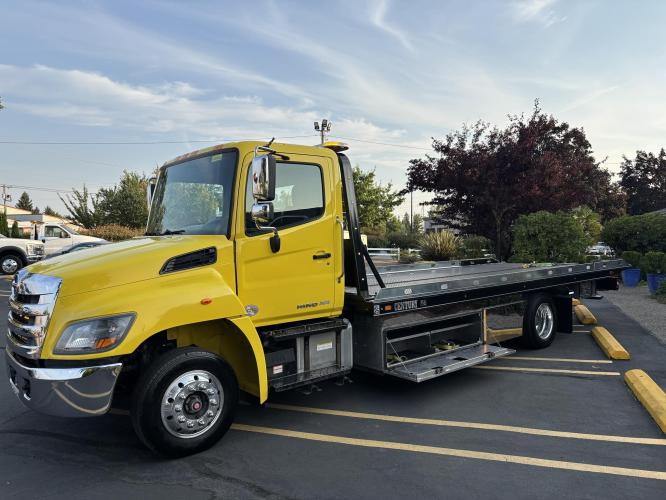 HINO 258ALP