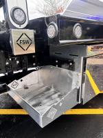 FREIGHTLINER BUSINESS CLASS M2 106 PLUS