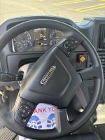 FREIGHTLINER BUSINESS CLASS M2 106 PLUS