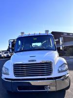 FREIGHTLINER BUSINESS CLASS M2 106