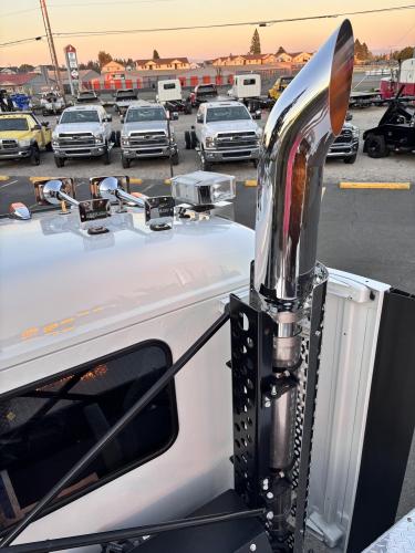 KENWORTH T880
