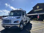 FREIGHTLINER BUSINESS CLASS M2 106 PLUS