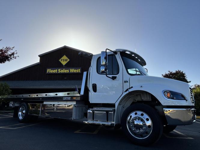 FREIGHTLINER BUSINESS CLASS M2 106