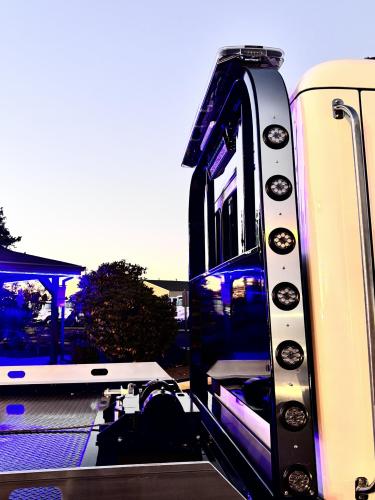 PETERBILT 536