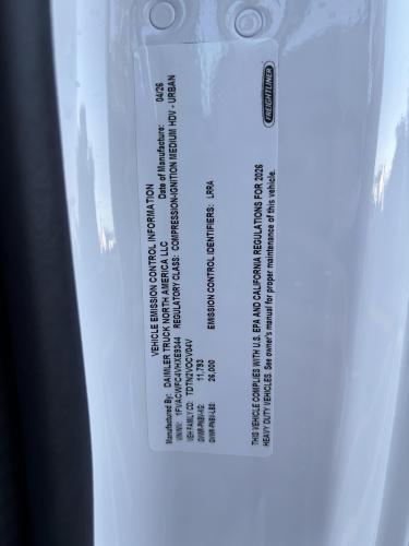 FREIGHTLINER BUSINESS CLASS M2 106 PLUS