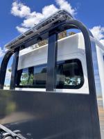 FREIGHTLINER BUSINESS CLASS M2 106 PLUS