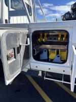 FREIGHTLINER BUSINESS CLASS M2 106 PLUS