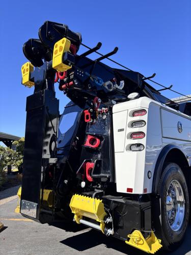 KENWORTH T880