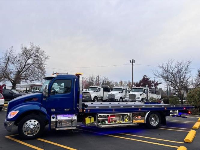 PETERBILT 536
