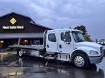 FREIGHTLINER BUSINESS CLASS M2 106 PLUS