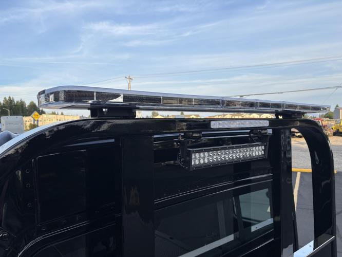 FREIGHTLINER BUSINESS CLASS M2 106 PLUS