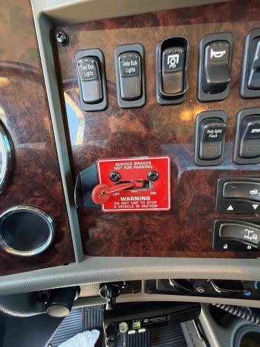KENWORTH T270