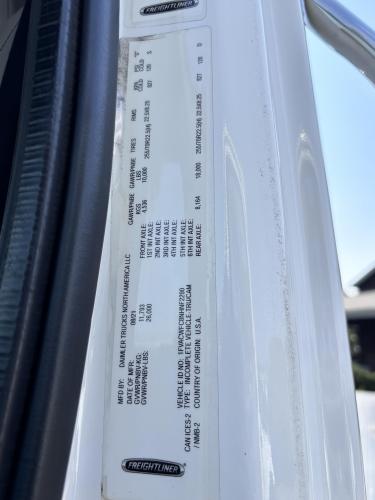FREIGHTLINER BUSINESS CLASS M2 106