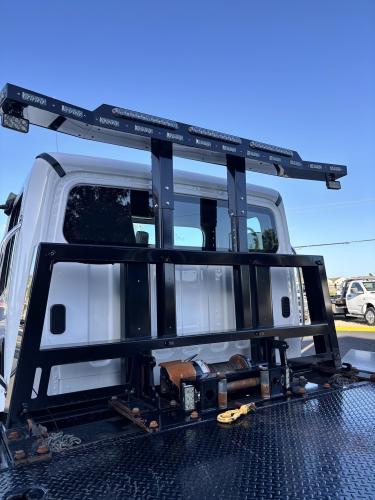 FREIGHTLINER BUSINESS CLASS M2 106