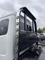 FREIGHTLINER BUSINESS CLASS M2 106