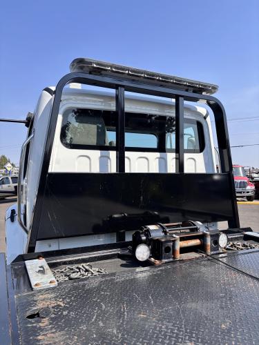 FREIGHTLINER BUSINESS CLASS M2 106