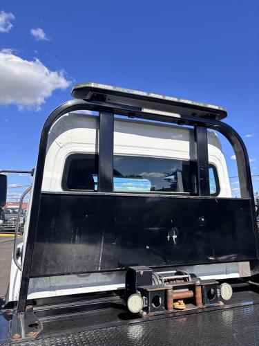 FREIGHTLINER BUSINESS CLASS M2 106