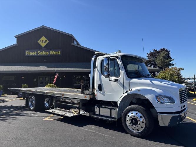 FREIGHTLINER BUSINESS CLASS M2 106