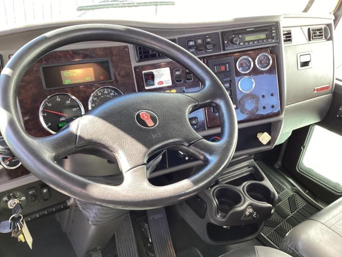KENWORTH T270